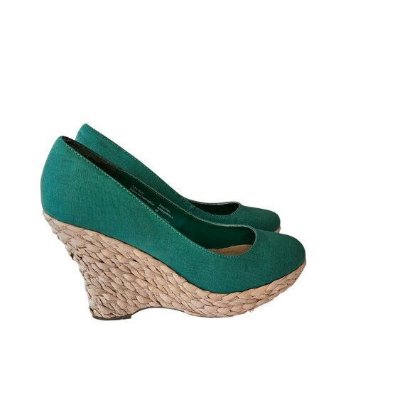 Diba  Size 9 Green Fabric Wedges - Picture 3 of 4